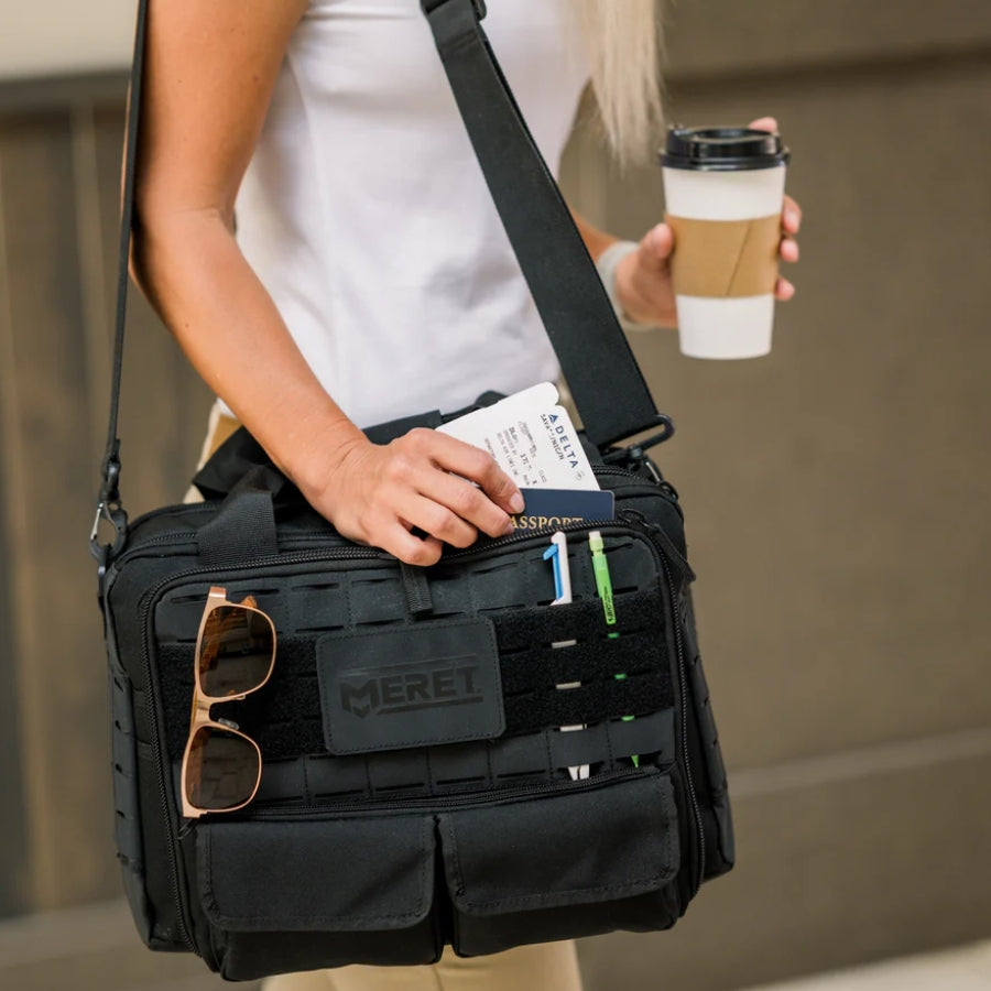 MERET Commander 15L Black Shoulder Bag
