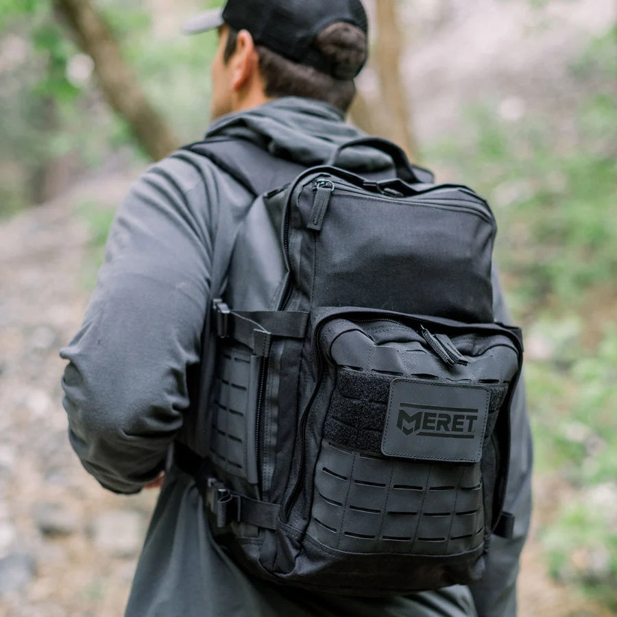 MERET Delta 24L Black Backpack