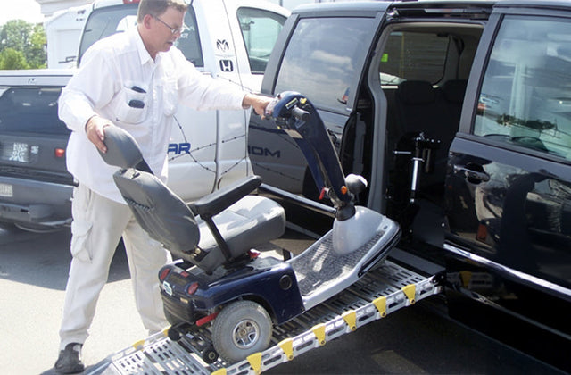 Traveling with Mobility: The Ultimate Guide to Portable Ramps for Cars, Vans, and SUVs