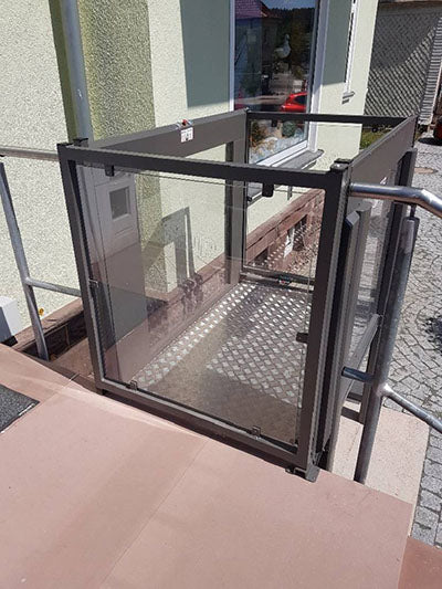 Liftup EasyLift 900, outdoor — for Therapy and Rehabilitation Programs