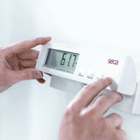 Seca 869 Flat Scale with Cable Remote Display
